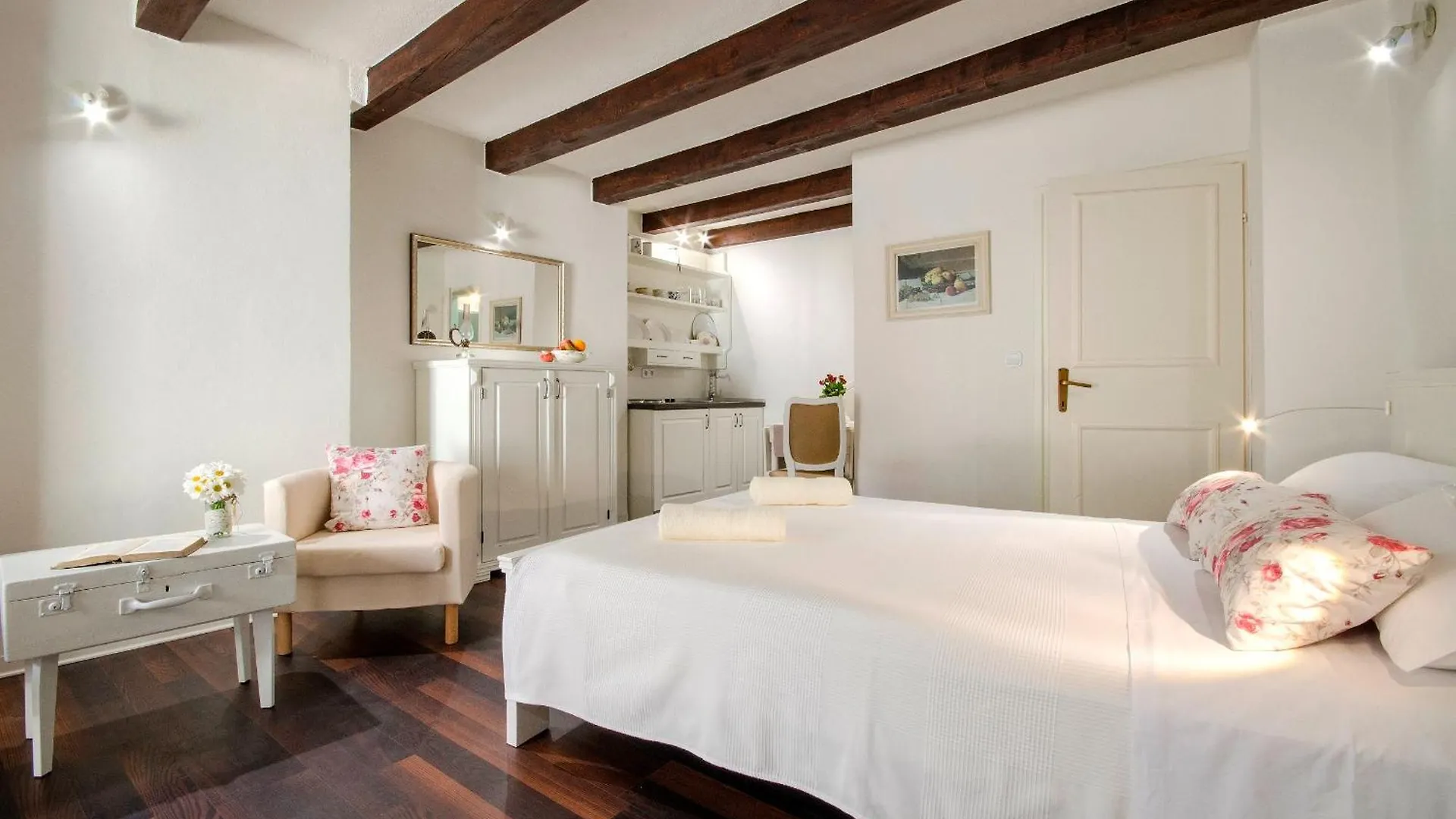 Lägenhet Cozy Studio Una Rovinj